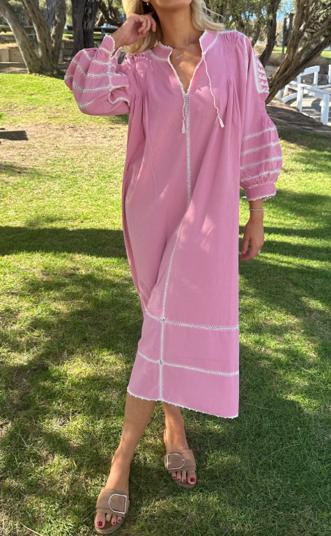 Embroidery Bohomia Midi Dress