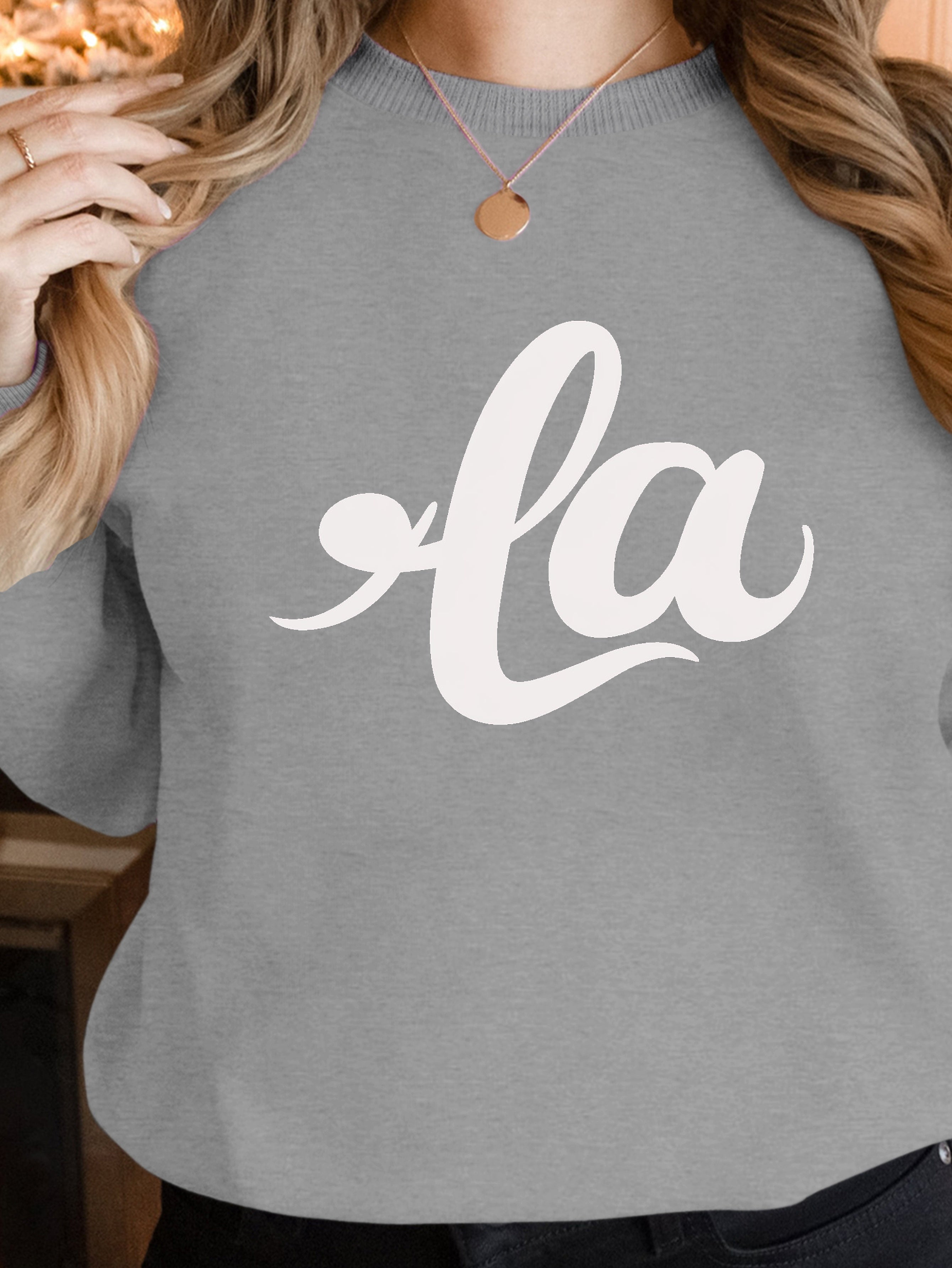 la in elegant cursive women's sweatshirts