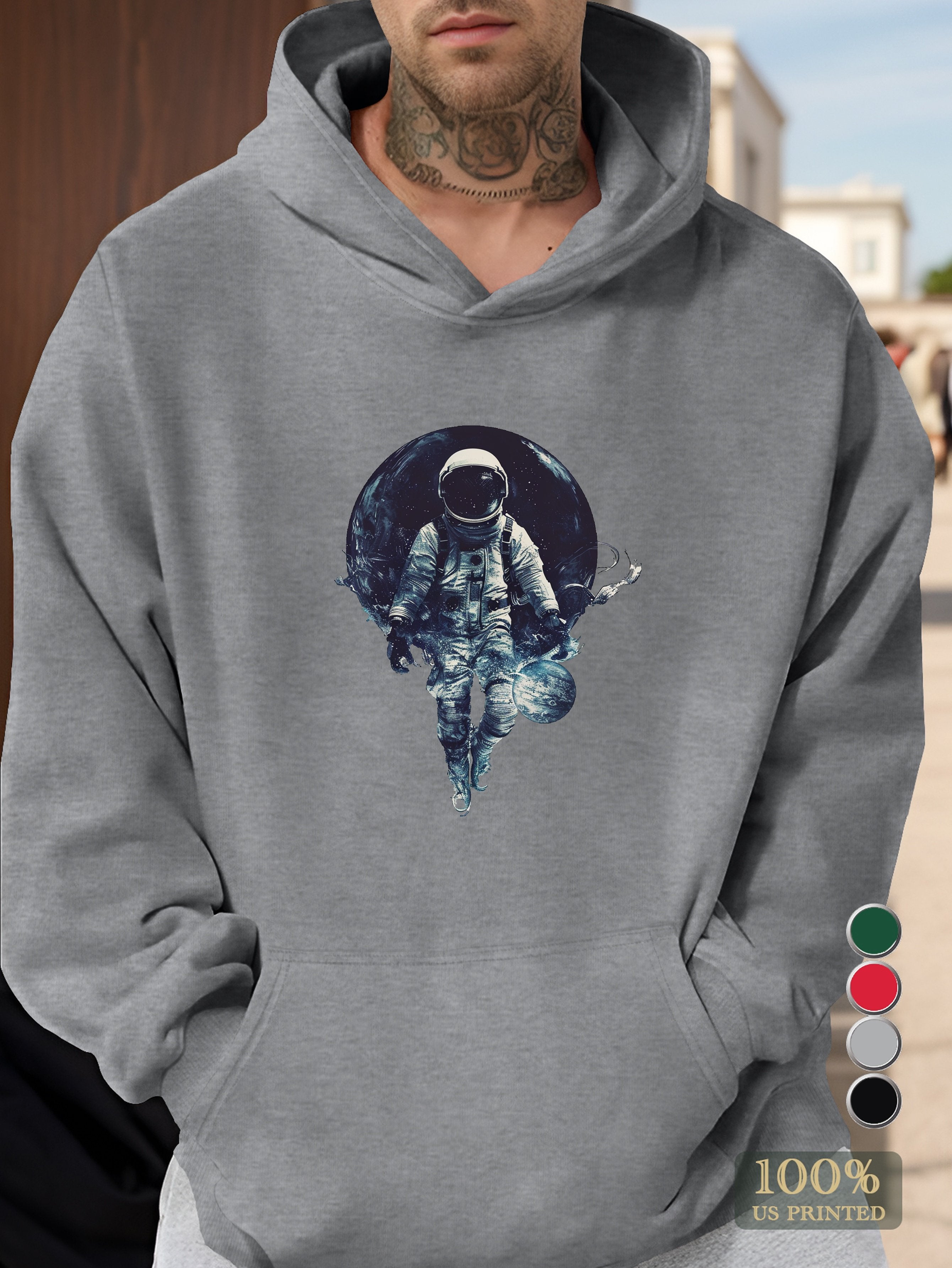 Astronaut Embracing Planet Art Men's hooded sweatshirt