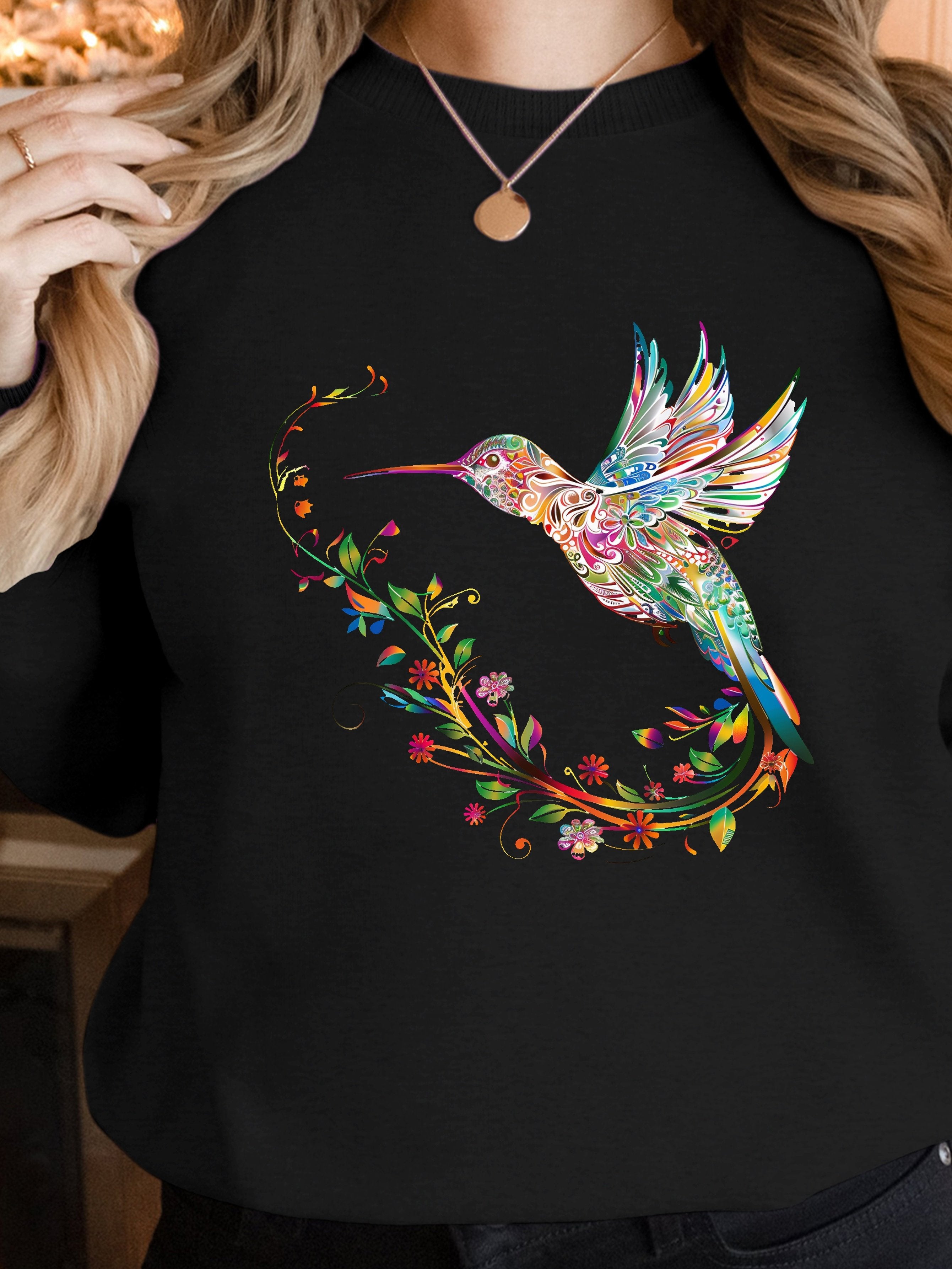 Colorful Hummingbird Illustration women's sweatshirts